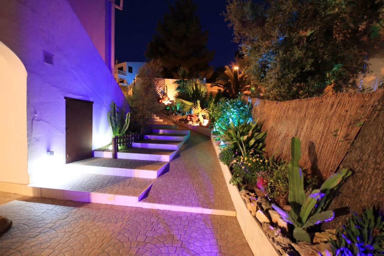 Wunderschoenes Kleines Apartment Fuer 2 Personen Mit Idylischen Blick Ins Gruene Cala Galdana  Exterior foto