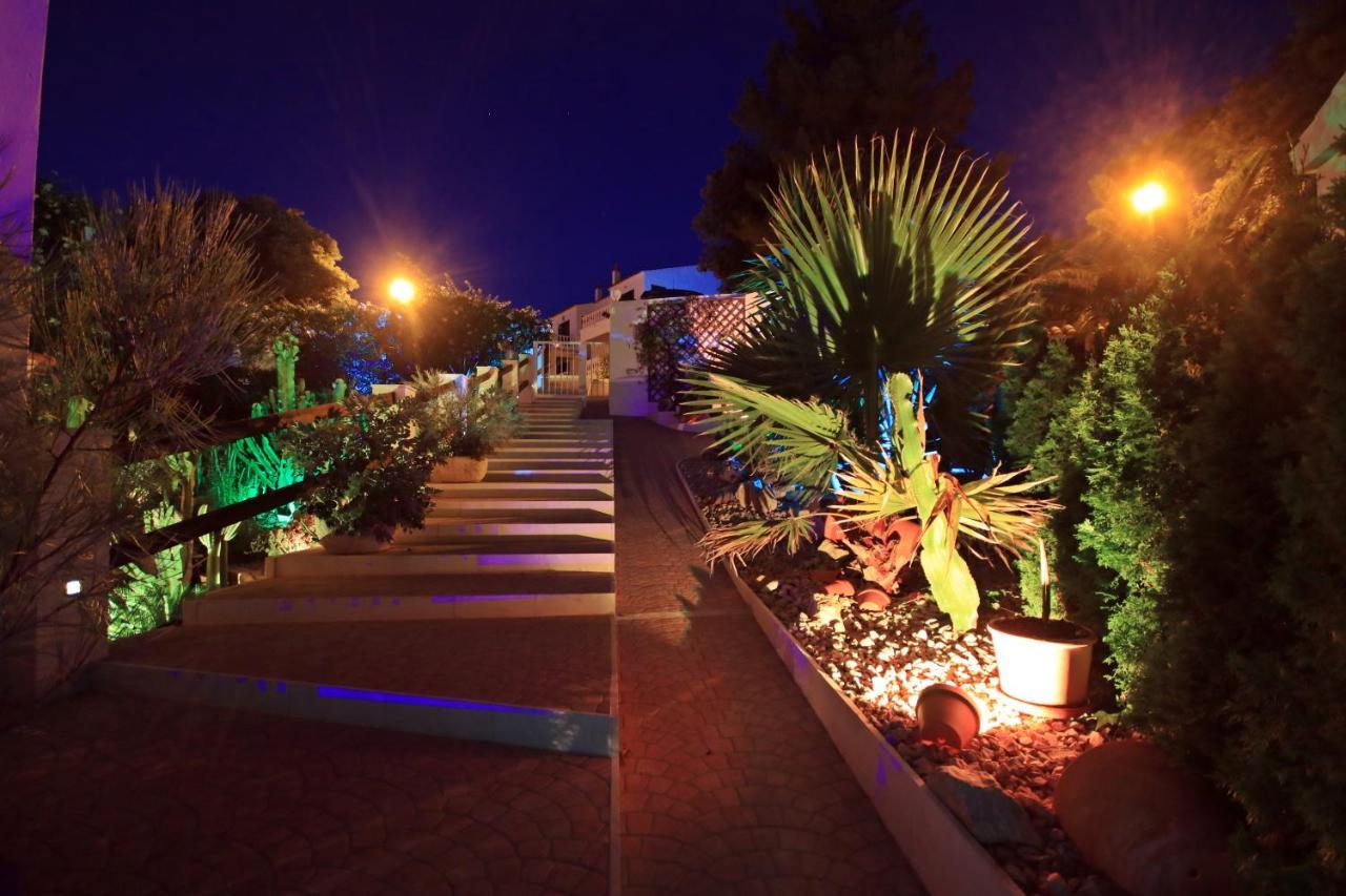 Wunderschoenes Kleines Apartment Fuer 2 Personen Mit Idylischen Blick Ins Gruene Cala Galdana  Exterior foto